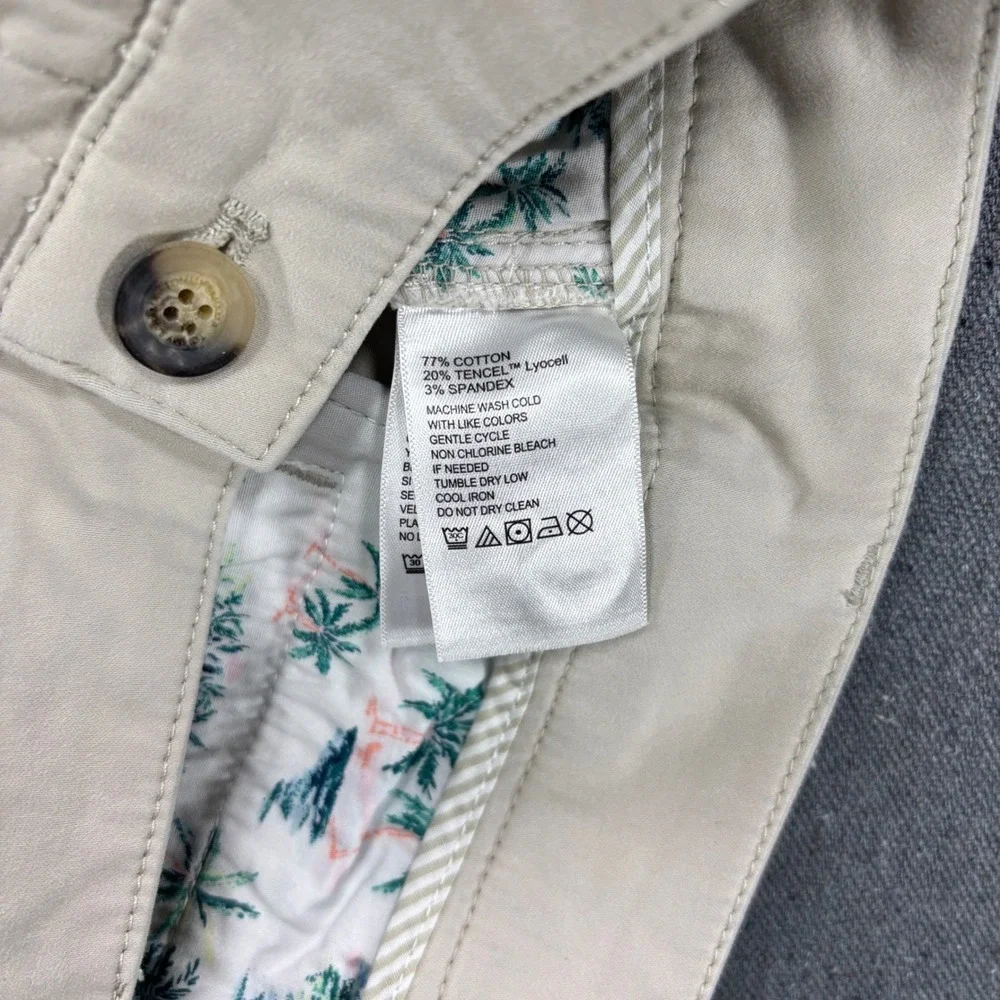 Tommy Bahama Chino Shorts Women Size 10 Beige Khaki Cotton Blend Stretch
